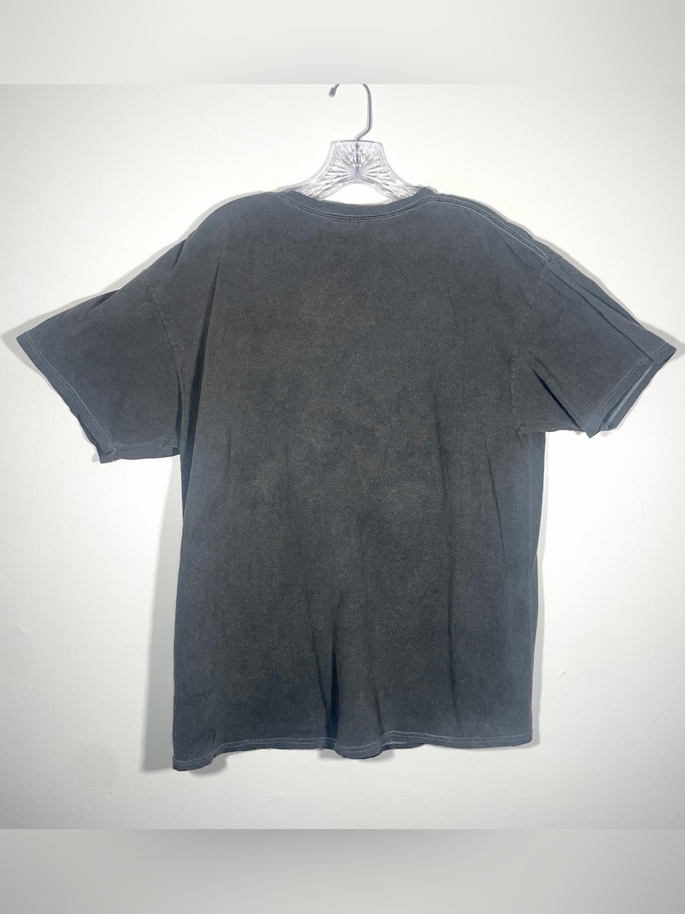 Johnny Cash Man in Black Graphic T-Shirt Western Streetwear Festival - Picture 2 of 6